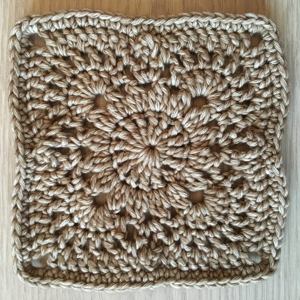 Free Granny Square Crochet Pattern: 4 Floral Motifs - cypress|textiles