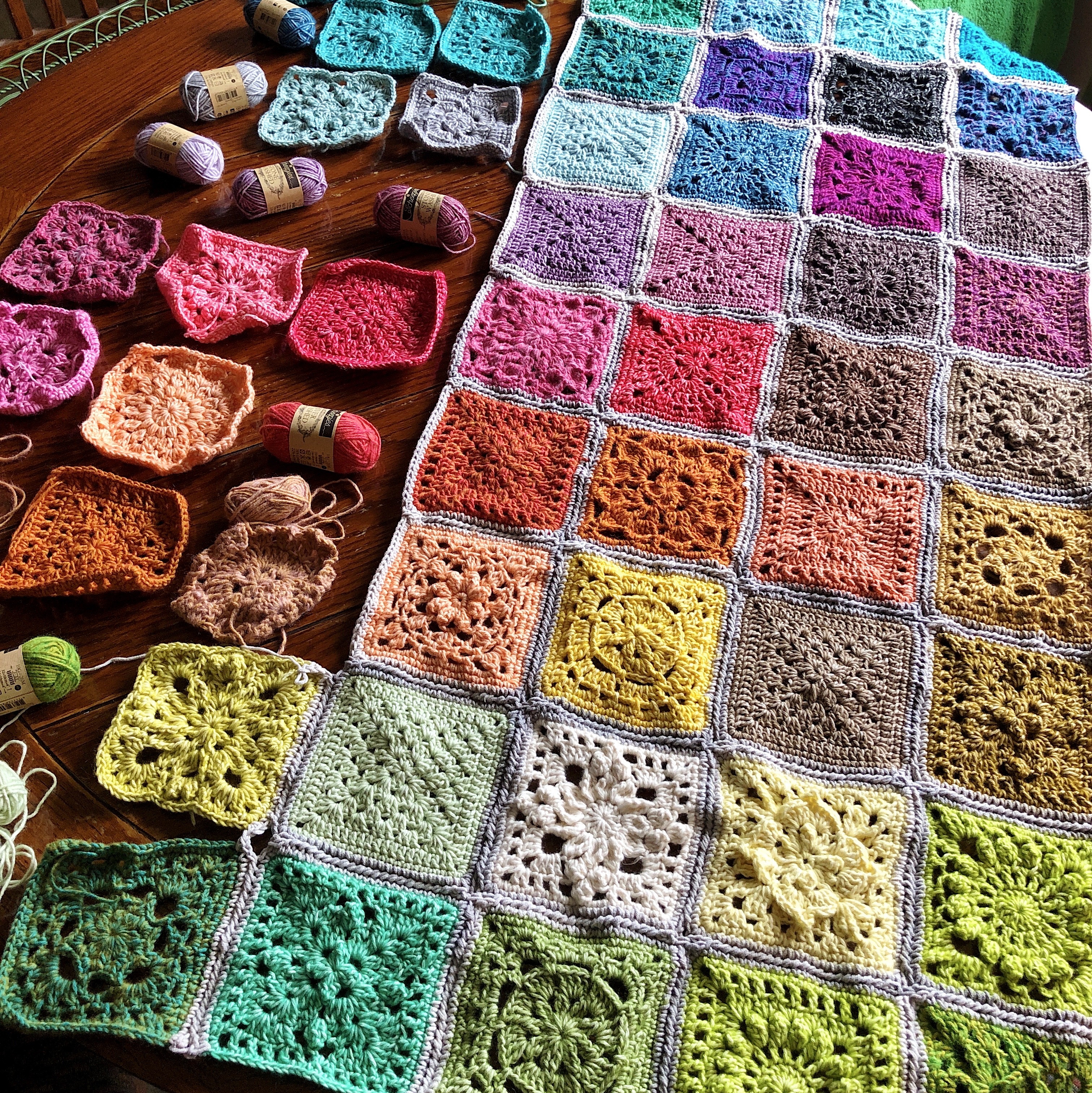 Granny Square Crochet: 35 contemporary projects using (2012)